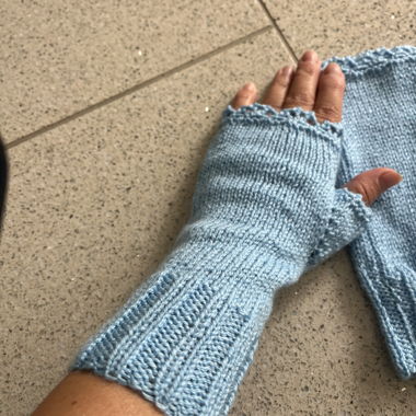 Gants Pour Dames Faits à la Main Neufs