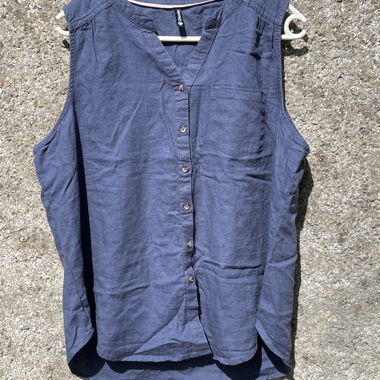 Bluse ohne Ärmel blau