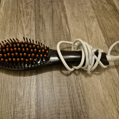 Glättbürste