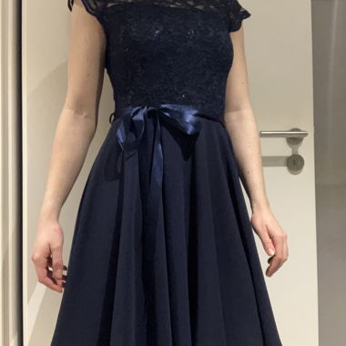 Abito da cocktail blu navy
