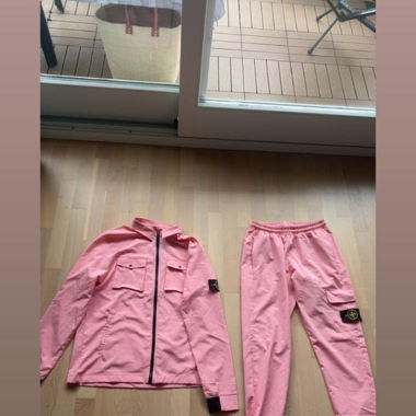 Rosa Stone Island Trainingsanzug-Set