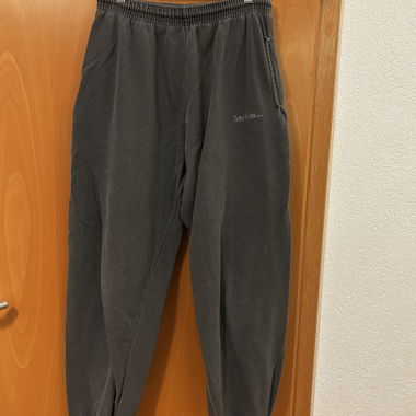 Slightly French grey tracksuit pants