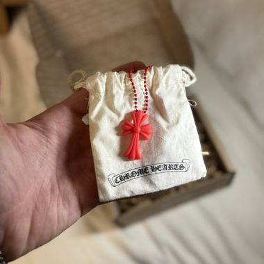 Collana Chrome Hearts rossa