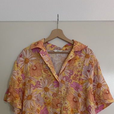 Leinen-Blend Bluse mit Blumen 