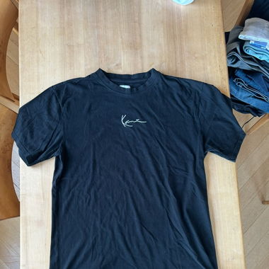Karl Kani Shirt in Schwarz