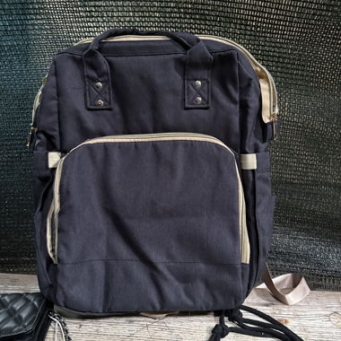 Zaino blu scuro con cavo