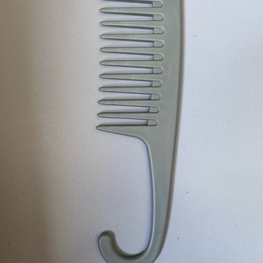 Curly hair comb with hooks