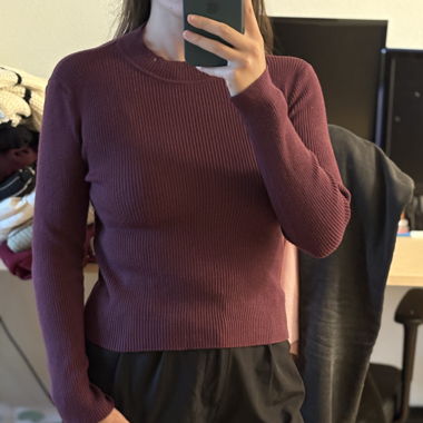 Burgundy sweater - Size M