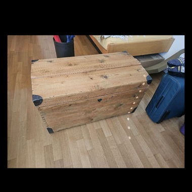 Cassa rustica in legno