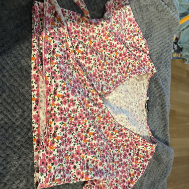 T-shirt corto annodato