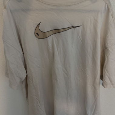 T-shirt Nike