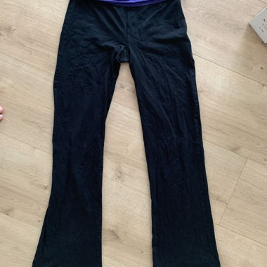 yoga pants
