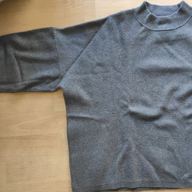 Pull gris