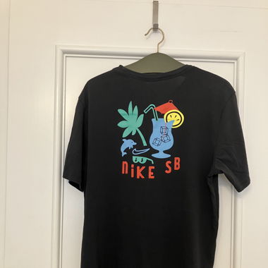 nike t-shirt 