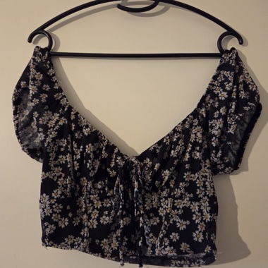 Blumen Crop Top von Bershka