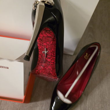 Gothic heels 