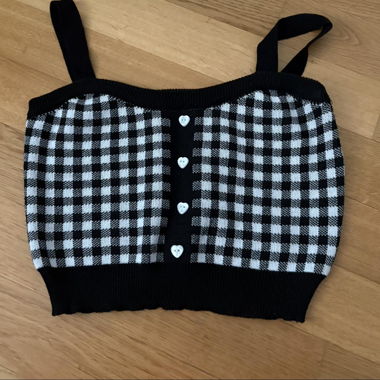 Top cœur noir blanc