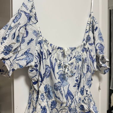 Blusa floreale H&M spalle scoperte XL