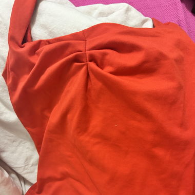 rotes oberteil