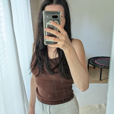 Haut court brun en coton