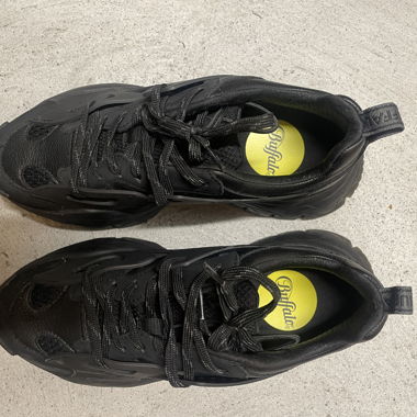 Buffalo black platform sneakers