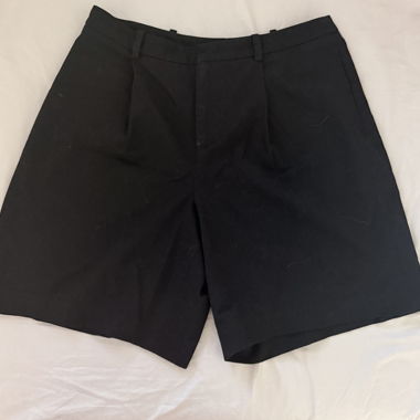 Shorts noirs plus longs