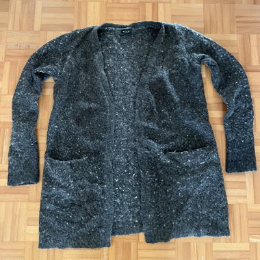 Warme Strickjacke