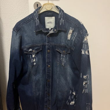 Veste en jean déchirée pour homme