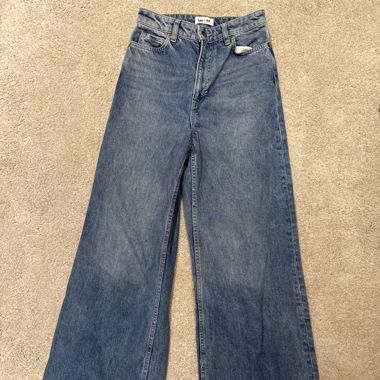 Lee x H&M Jeana