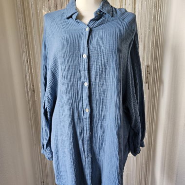Jeansblaues Oversize Musselin-Hemd