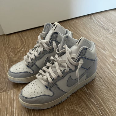 Jordans 