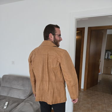 A vendre veste en cuir homme taille M