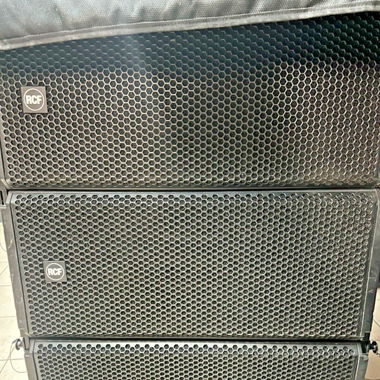 HDL 30-A Active Two-Way Line Array Module 