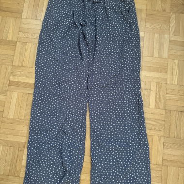 Pantalon fleuri Brandy Melville