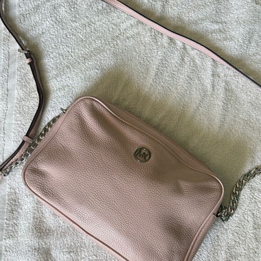 Sac bandoulière Michael Kors rose