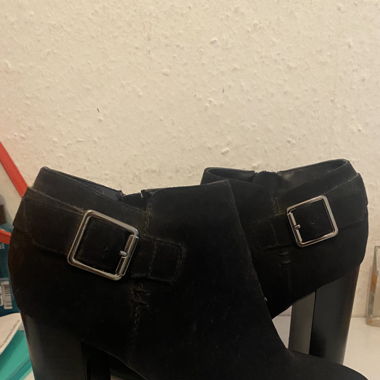 Bottine à talons 
