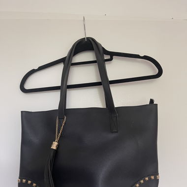 Handtasche mit Nieten