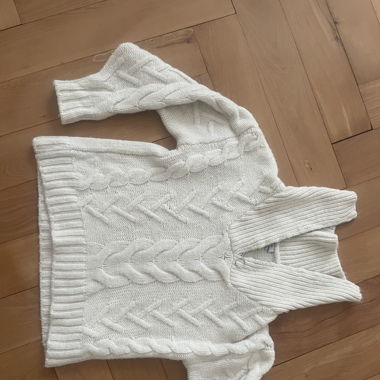 Weißer Hoodie