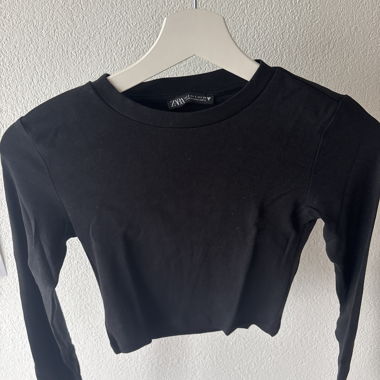 Schwarzes langarm Top von Zara