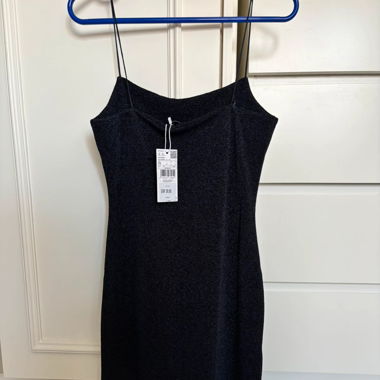 Robe courte de soirée pailletée