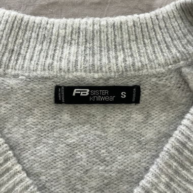 Grey Knit Sweater S