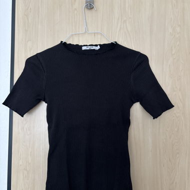 T-shirt côtelé noir NA-KD