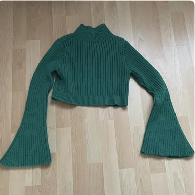 Top court en maille vert