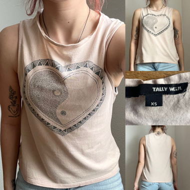 Rosa Sportop mit Yin Yang Herz Print 