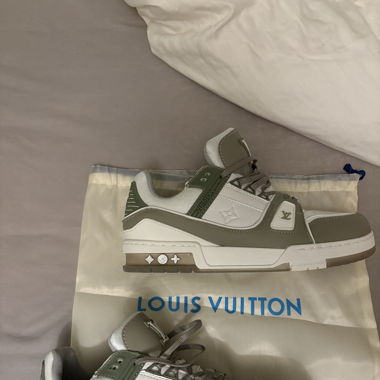 LV Trainer Schuhe