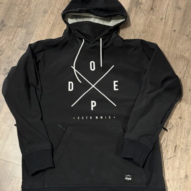 Giacca da snowboard Dope portata come maglione taglia M
