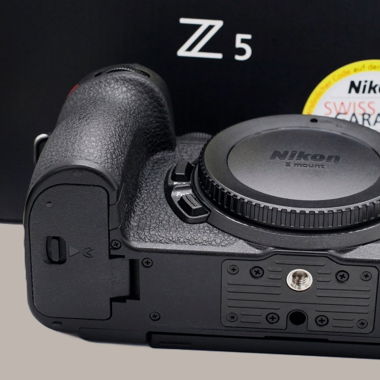 NIKON Z 5 Body (VOA040AE) Swiss Garantie