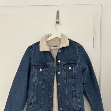 Veste en jeans avec fourrure 