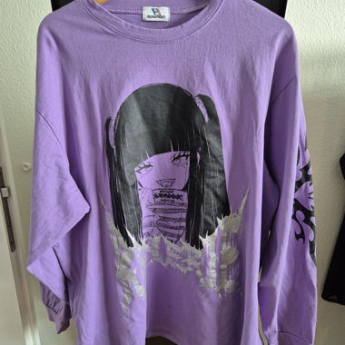 Purple oversized longsleeve in manga style