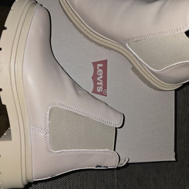 Original Levis Chelsea boots